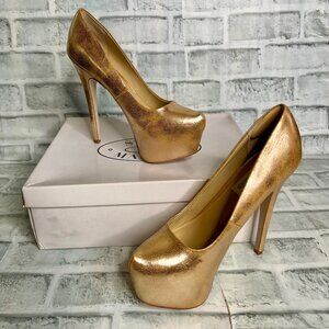 Steve Madden Deja Vu Distressed Metallic Gold Platform Pump- New 7.5